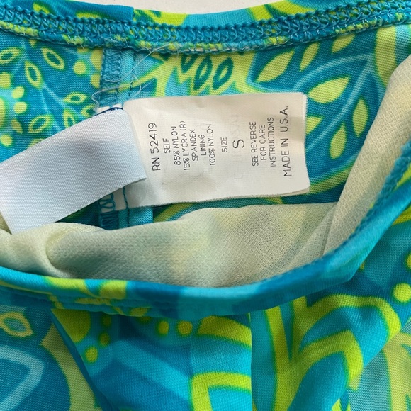 CLEARANCE Three- Piece Swim Bundle Size Small - Picture 7 of 8